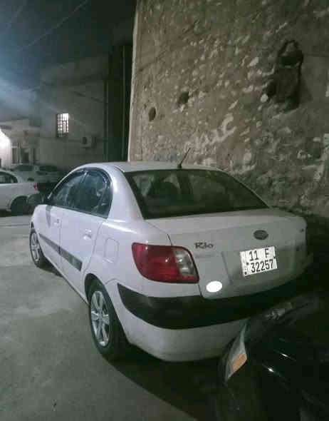 كيه ريو موديل 2006 ابأسمي صبغ حزام بدون داخل محرك صرف السعر 77 العنوان موصل الأيمن ***********
