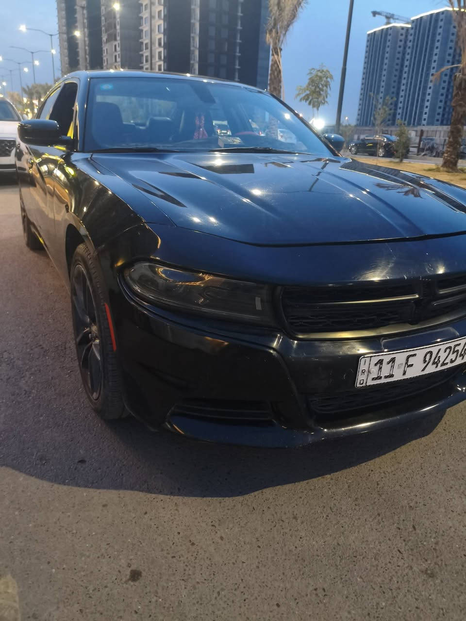 جارجر 2022 امريكي ظرر اربع قطع بدون دواخل فول من غير فتحه بلسقف رقم بغداد بأسمي ماشيه 90 الف كشنات جلد تدفئه وتبريد بلكشنات تدفئه استيرن تحكمات ستيرن هيتر بلمرايا رادارات جوانبيه وخلفيه تبريد قطعتين كامرة خلفية رالي فور ويل  السعر المطلوب 200 شدتين $ قابل للتفاوض اتصال علرقم ***********
