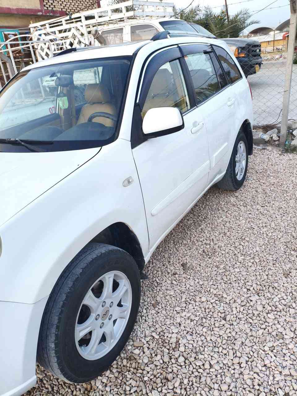 مديل٢٠١٣صبغ باب خلف السائق وتصليح اخياسات السعر٤٨/ ***********
