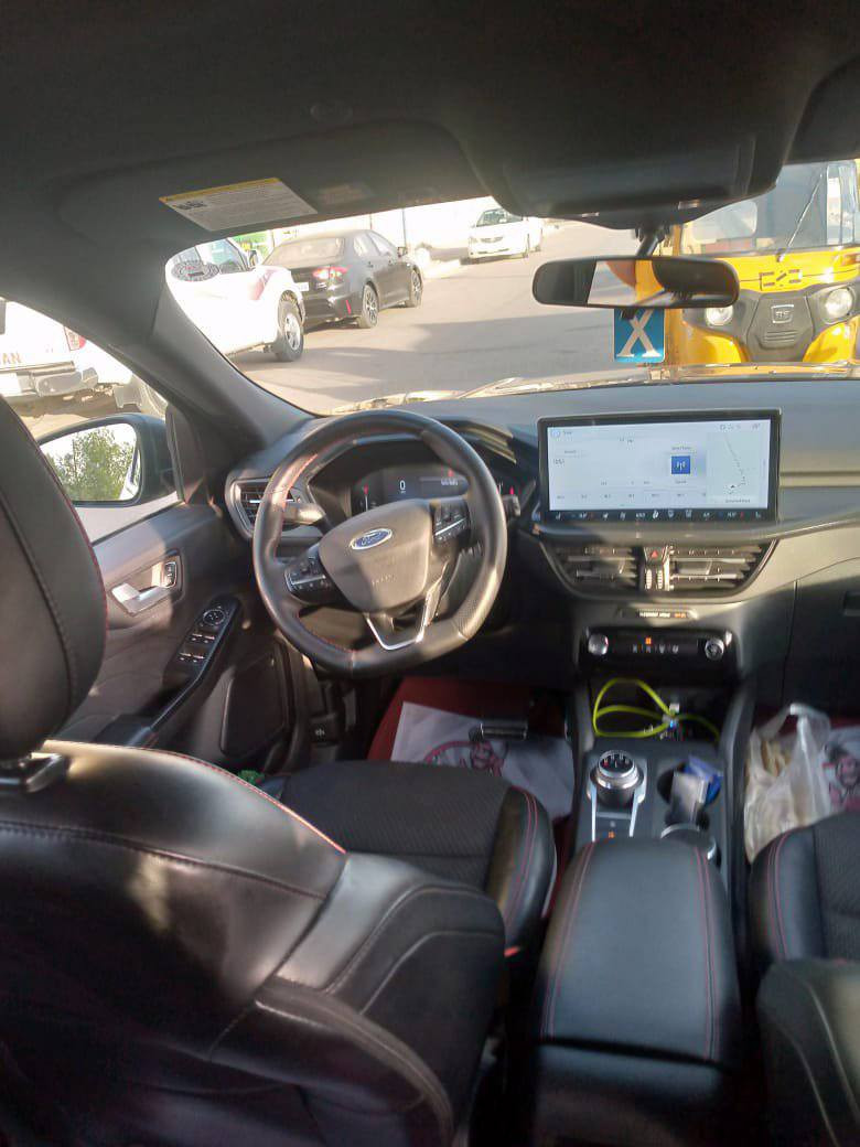 السلام عليكم فورد سكيب موديل 2023 سياره كلش نضيفه فوول مواصفات عده الفتحه اريد مراوس فورد مافريك كون حادث بصيط  ‏‪0771 092 9331‬‏
