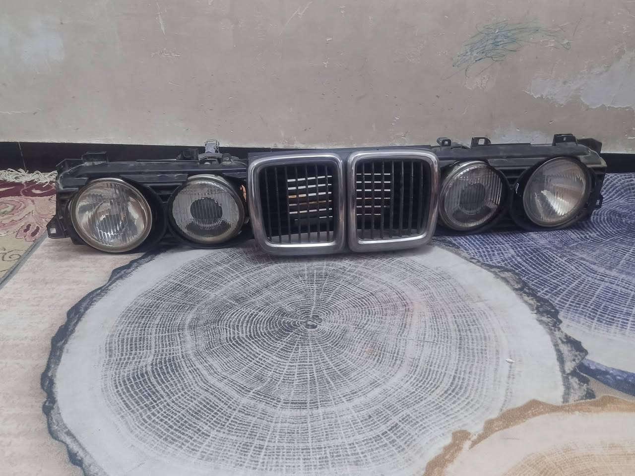 سلام عليكم بجم كامل مال بي ام مع كبات حجم 735 السعر 250 وبيهن مجال مكان كربلاء المقدسة للاستفسار ***********
