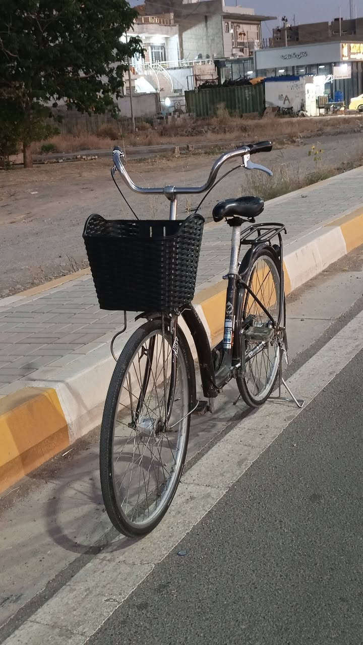 السلام عليكم بايسكل🚲 للبيع حجم 26 باسكل كلش نظيف📦 ما بيه عيب ولا نقص سعر85 الف✅  وبي مجال مكاني خانقين وهذا رقمي***********📞📞
