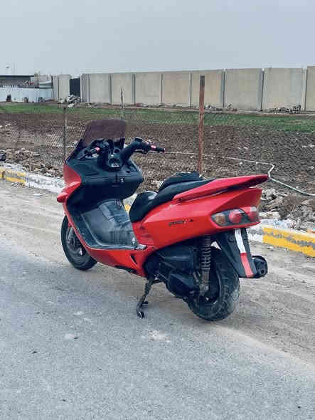 سلام عليكم 
فورزه 0.6 سويج
دراجه كامله مكمله عوزهة بس سايق 
تجي تشغل وتطلع 
دهن جديد 
تايرات جدد 
دبلات لا طسه ولا نضوح
ادامه كامله 
مكينه بلاديه ما مفتوحه لا تبخير لا نضوح 
كفرات نضافتهن 95 % 100
شلعه ومعدل فول نكره الصبح 
كهربائات كلهن شغالات 
هـ ***********
مكان الشعب الثعالبه الاوله 
السعر 800 وبيهة مجال حك الجيه
