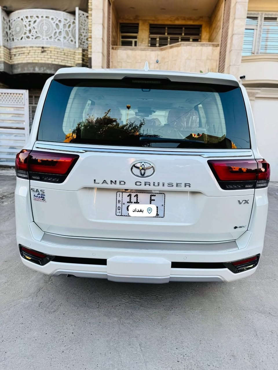 السلام عليكم لاندكروز 2025 ساز VX هايبرد تويون تيربو  فول مواصفات ابواب شفط سياره بعديه زيرو ماشيه 700 كيلو رقم بغداد بأسمي مكان سياره بغداد سعر 875 الاتصال ***********
