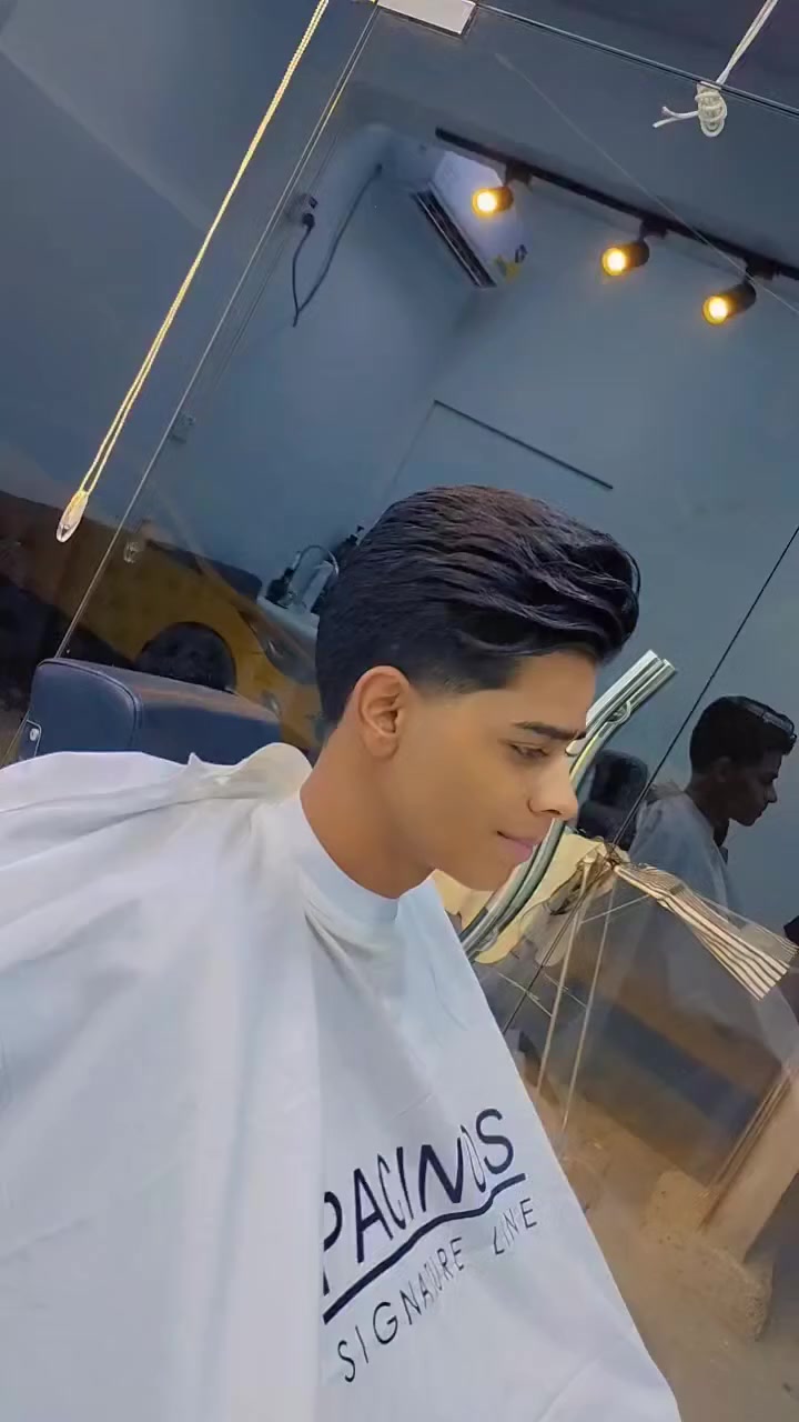 الحلاقه بعد مو بالصالون الحلاقه صارت خدمة توصلك لبيتك تكدر تحجز الوقت الي تريده متوفر في جميع ايام العيد للتواصل *********** 🛑
