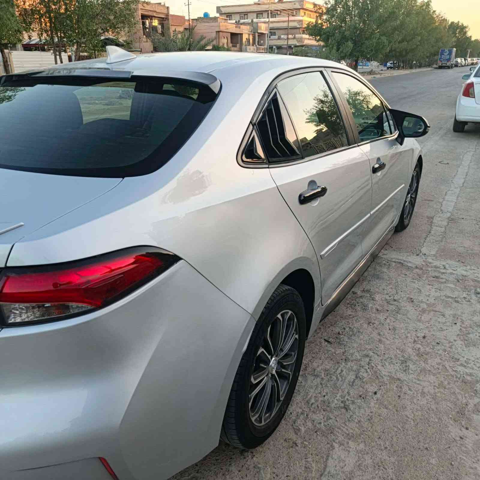 السلام عليكم كورلا امريكيا مديل 20بيه الجاملغ الخلفي صبغ والباب بيه بارد شي قليل واكو فديو توضيحي داخل المنشور السياره SE معروفة موصفاته مكان السياره بغداد السياره ادامه من كلشي كير محرك مكفولات وصور امريكا موجودة داخل المنشور السعر 123رقم صاحب السياره ***********اتصل فقط اني مو صاحب السياره
