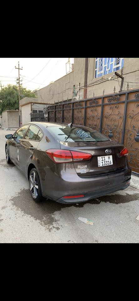 سلام عليكم فورتي 17 امريكي حادثه بابتين وبيه طخطخات بصيطه بس المكان الحتدث وصبغت الصفحه كله السياره جاهره مكينه 2000 والصور السونار ولحادث بلصور عارضه ب112 وبيه مجال حك الجيه مكاني زعفرانيه ***********
