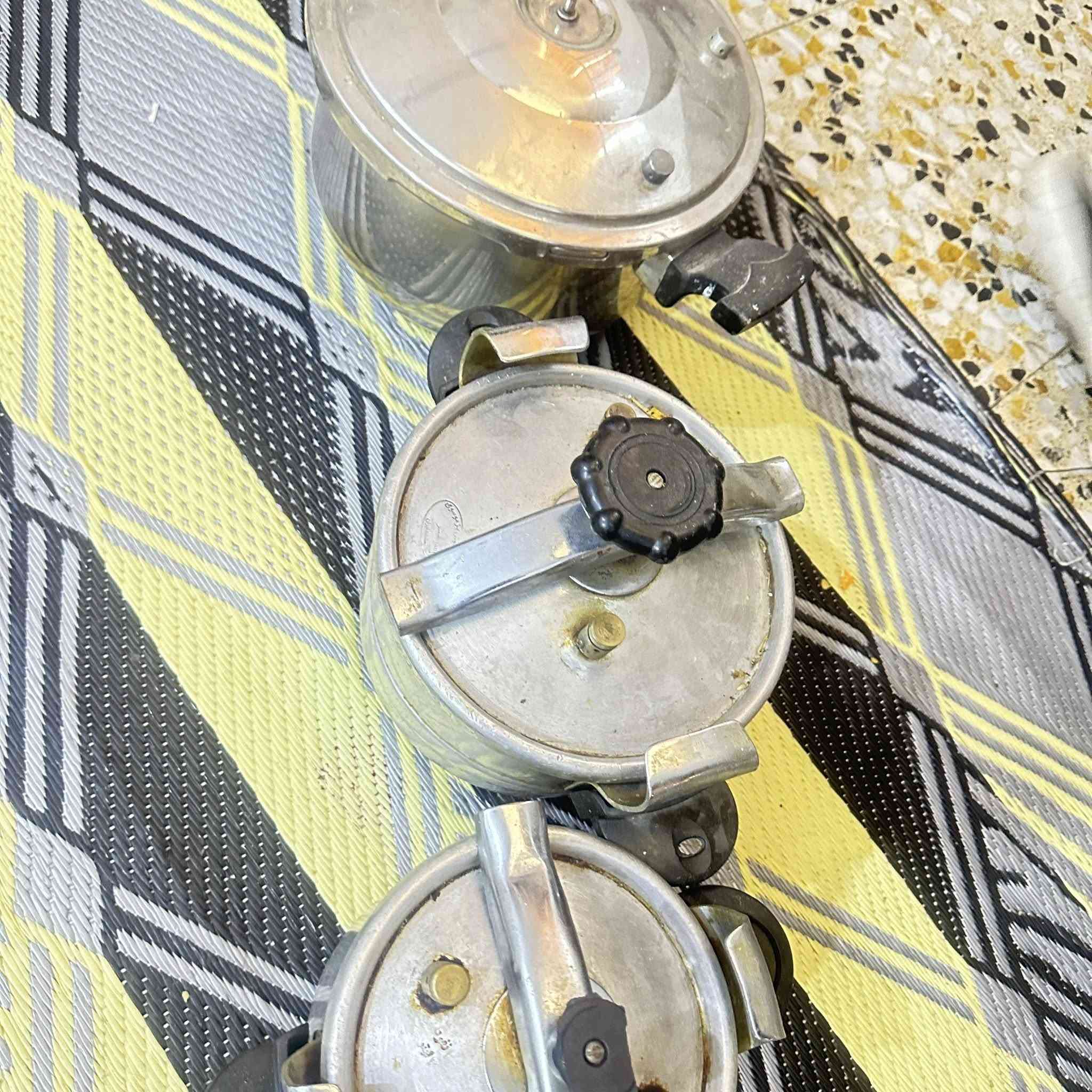 تحفيه 30
كدور ضغط سعر الواحد 15

 غراض فرفوري كلش نضيفات سيات اكثر من 50 قطعه سعرر 30

 لتواصل واتساب ***********
