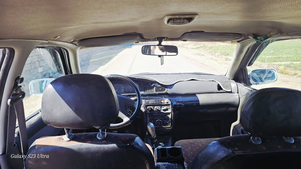 للبيع KIA سيفيا
سيفيا رقم بغداد 11  دولي 
شرط التحويل 
محرك مكفول 
كير مكفول 
شواصي مكفوله 
السياره مصبوغه حزام مكفوله من الظربه 
كهربائيات كامله تخم تاير جواهه 
تبريد بس غاز كامل 
ترايك وين ما تريد السياره جاهزه من كلشي 
السعر المطلوب 38 وبيهه مجال قليل للاستفسار
***********/***********
