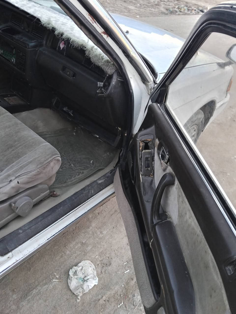 السلام عليكم.   ***********
ارنب ابتر.  كصه جنطه.  محرك ونجي.  بلاد 
تخم تاير.  حداده 50%100  تبريد شغال رقم بصره بسمي أ
ا
لسياره حلوه بس يرادلهه ترتيب.      السعر 35.
