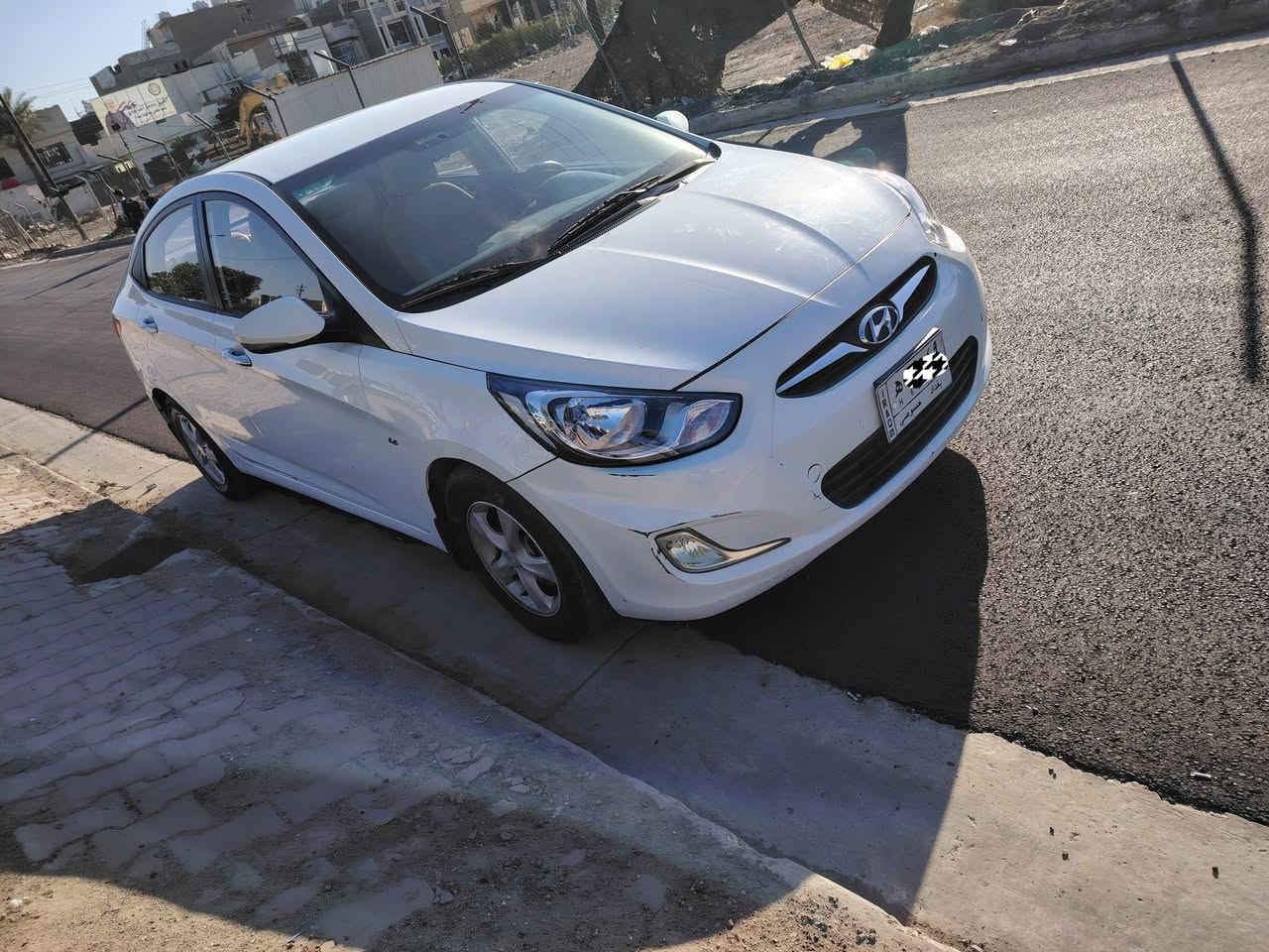 اكسنت 2013 خليجيه.. بغداد
استلام الشركه العامه.. 
محرك 1600 دوش كفاله.. 
شاشه وكامره واشاير مري وتحكمات دركه خمسه ويل كب.. 
انشخطت بابتين والجاملغ.. 
جهة السايق.. وممبينات.. 
3 قطع رش صبغ بدون فتح.. بدون دواخل شرط السونر.. 
تبريد ثلج بلادي مملعوب بي.. 
محرك كير تبريد تدفئه كله تمام.. 
السياره كهربائياتها كله على وضع الشركه.. 
مكاني بغداد الكرخ حي الاعلام 
للبيع هذه رقمي.. *********** 
السياره جاهزه بفظل الله مبيه اي نقص.. الشراي يتصل وبل الخدمه
