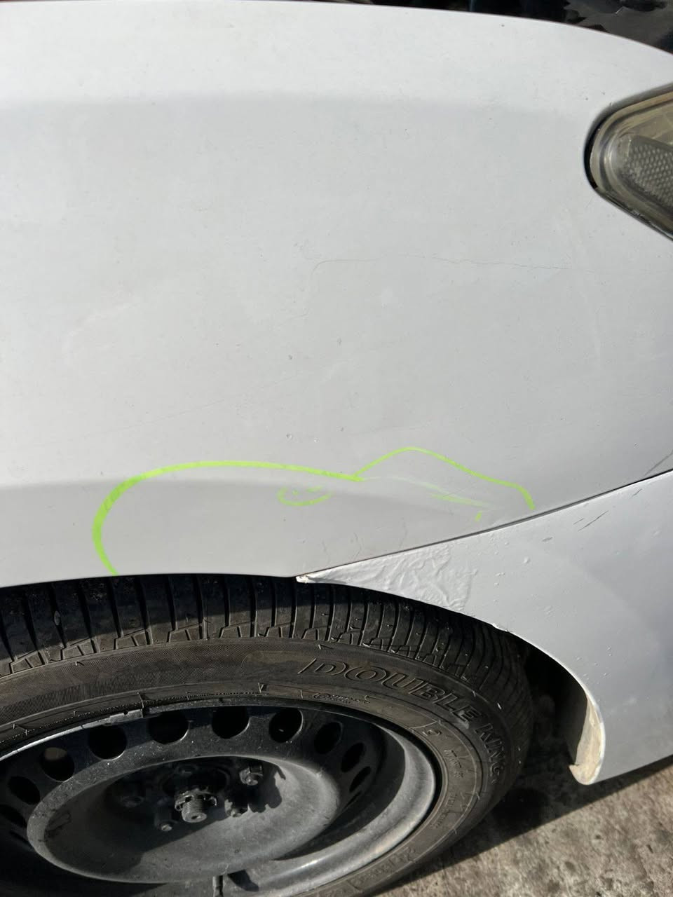 موديل ٢٠١٤خليجى مكينه بجوك ١٥٠هه زار كيلومتر رويشتوه رقم وسه نه وى تا٢٠٢٩ ميكانيك و كاره بايات ى هه موى به شه رت بى ١سه نت مسرفى نيه بى صبوغ بى ته زره ته نها ٢شوينى بجوكه pdrكراوه نرخ ١٠٨ ورقه ومجال ..شوين هه ولير *********** أربيل, العراق
