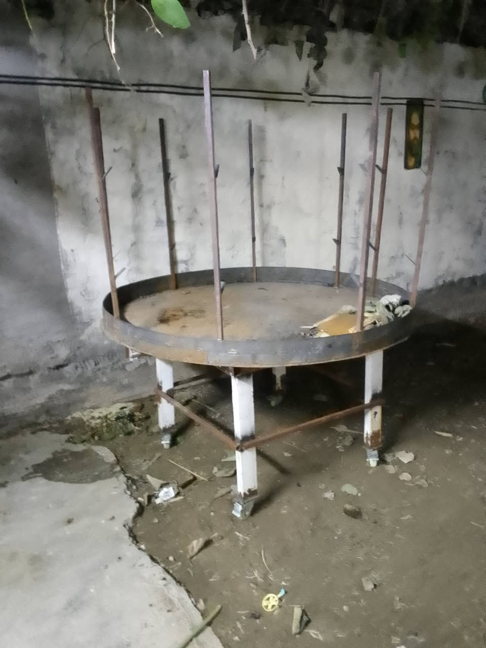 للبيع حوض سماك وشوايه   ***********
