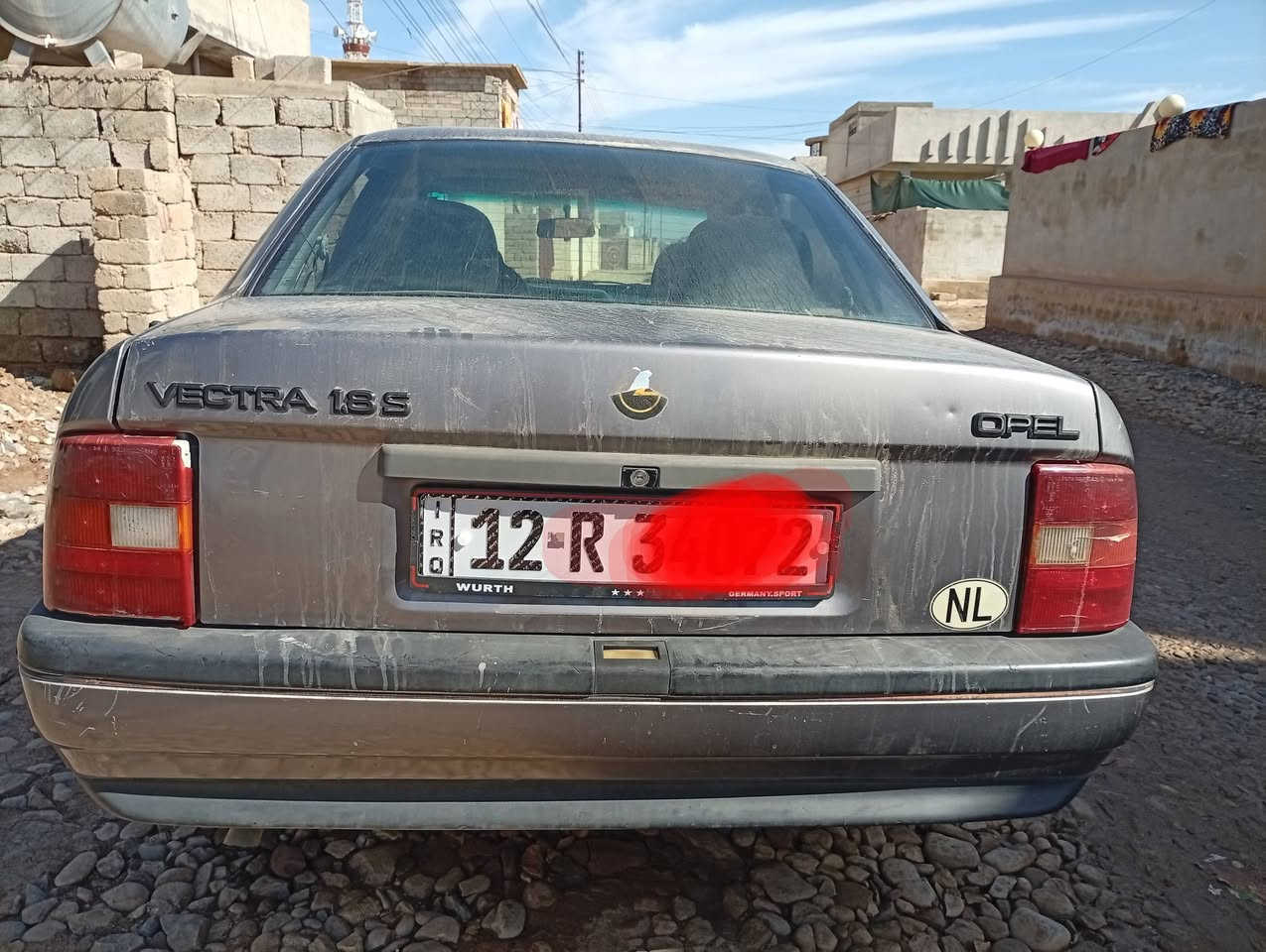 فكترا ١٩٩٢ رقم نينوى جديد بأسمي كابون موجود (محرك يصرف)  والكير شرط صبغ بس الدوائر السعر ٤٥$ ومجال قليل المكان ناحية ربيعة ***********
