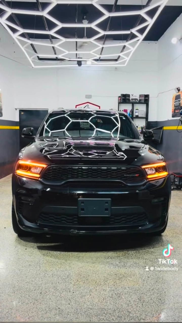 🚘 2024 Dodge Durango GT Plus – Black Top

🔥 كلين تايتل
✅ كفالة عامة من الحادث
✅ بدون أي حادث نهائياً

📌 التفاصيل :

* سرقة البنيد وتم تبديله بقطعة أصلية بنفس اللون.
* أثناء تحميل السيارة في الحاوية انطخت طخه  بسيطة جداً في حافة القمارة، موضحة بالصور فقط.

✨ فول مواصفات (1/1):
• فتحة سقف
• رادار 360°
• حساسات أمامية وخلفية
• مقاعد جلد VIP
• شاشة كبيرة

📍 ترقيم بغداد – شهداء
📄 وكالة عامة

المكان بابل -حله
***********
