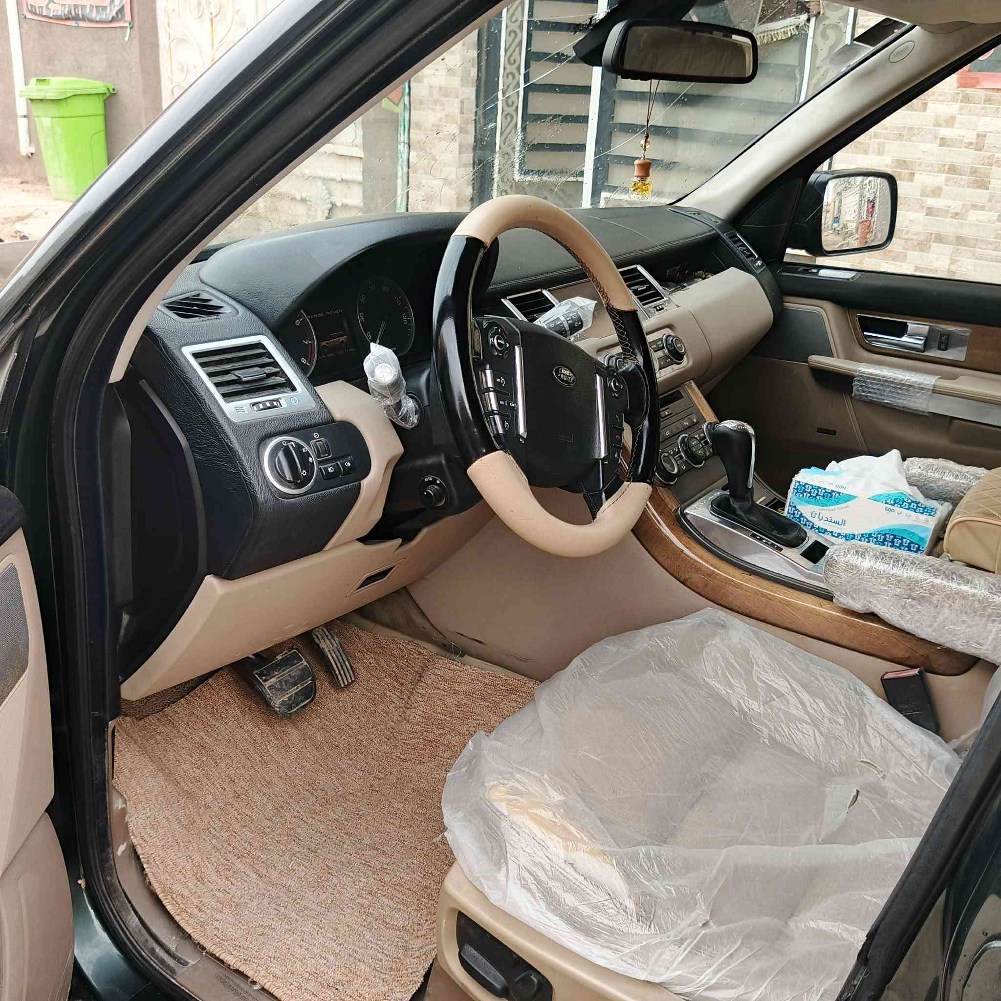 تحية طيبة البيع او المراوس رانج ٢٠١٢ سبورت فئة HSE بدون سوبر
كفالة السيارة عدا جيلاتين جكات تصعد تنزل رقم بغداد بسمي تحويل بكل محافضات العراق مشروع وطني لون مميز ويل كب حجم 20 داخل صحراوي فتحة بصمة
سعرهة مناسب وترهم مراوس 155  عنوان واسط الكوت
الاتصال ***********
