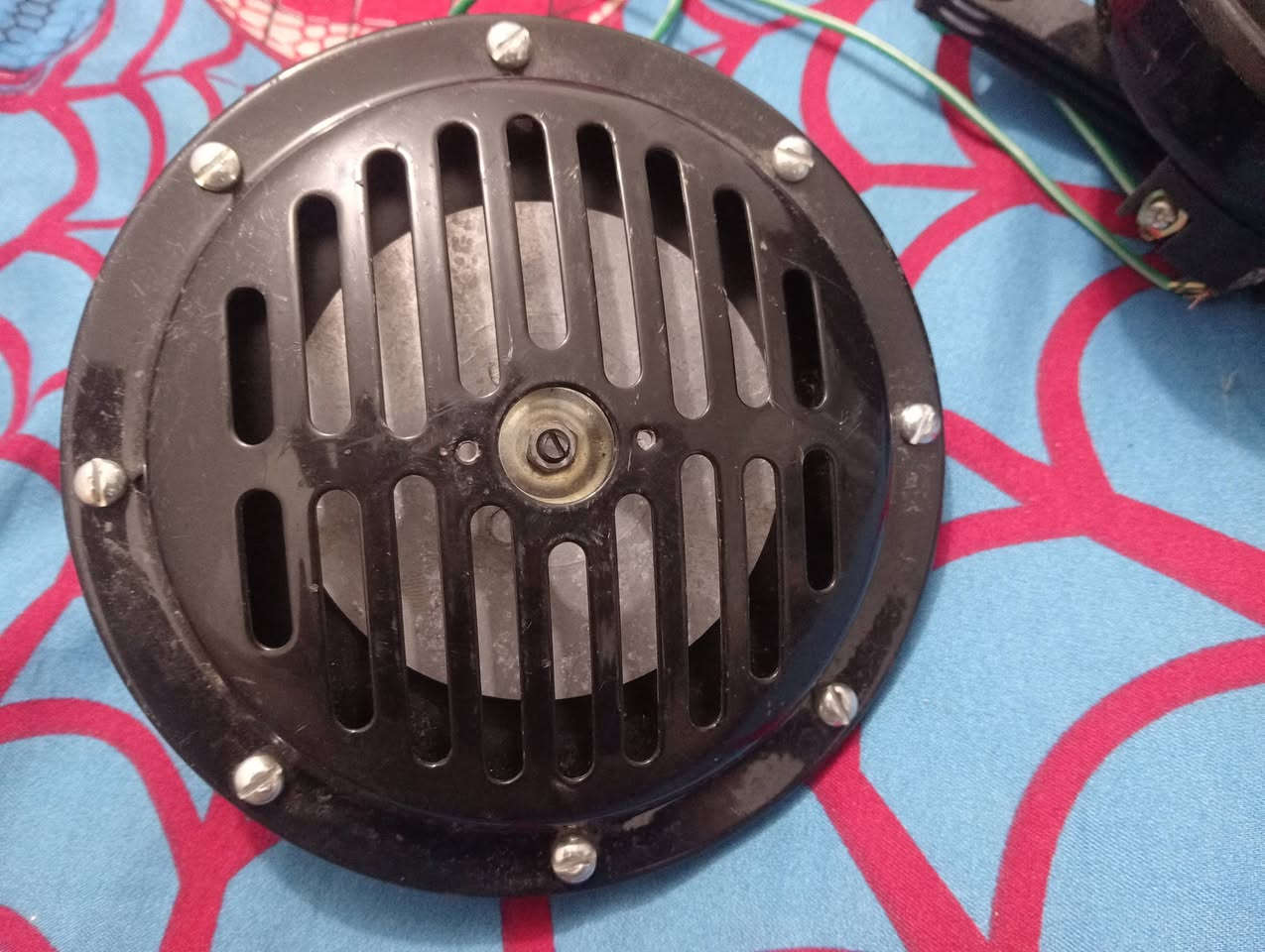 إسلام عليكم هورنات بوش يراني موسسه محور فول دكه نعومه البالك الهورنات جدد مامشدودات ولامقسمات بعدهن مامشتغلات تجي تسمعهن تقتنع يله تاخذ 250وبيهن مجال الشراي مكاني حي السلام قرب مستشفى الفضيليه كماليه ***********حمودي
