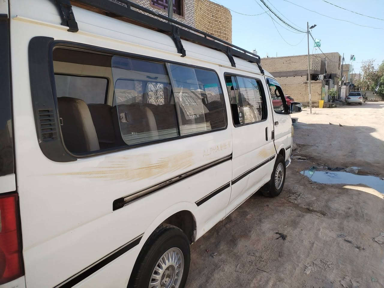 سلام عليكم
سيارة للبيع 2010
بسعر 65  وبيها مجال 
للاستفسار ***********
مداور مباشرةً.
