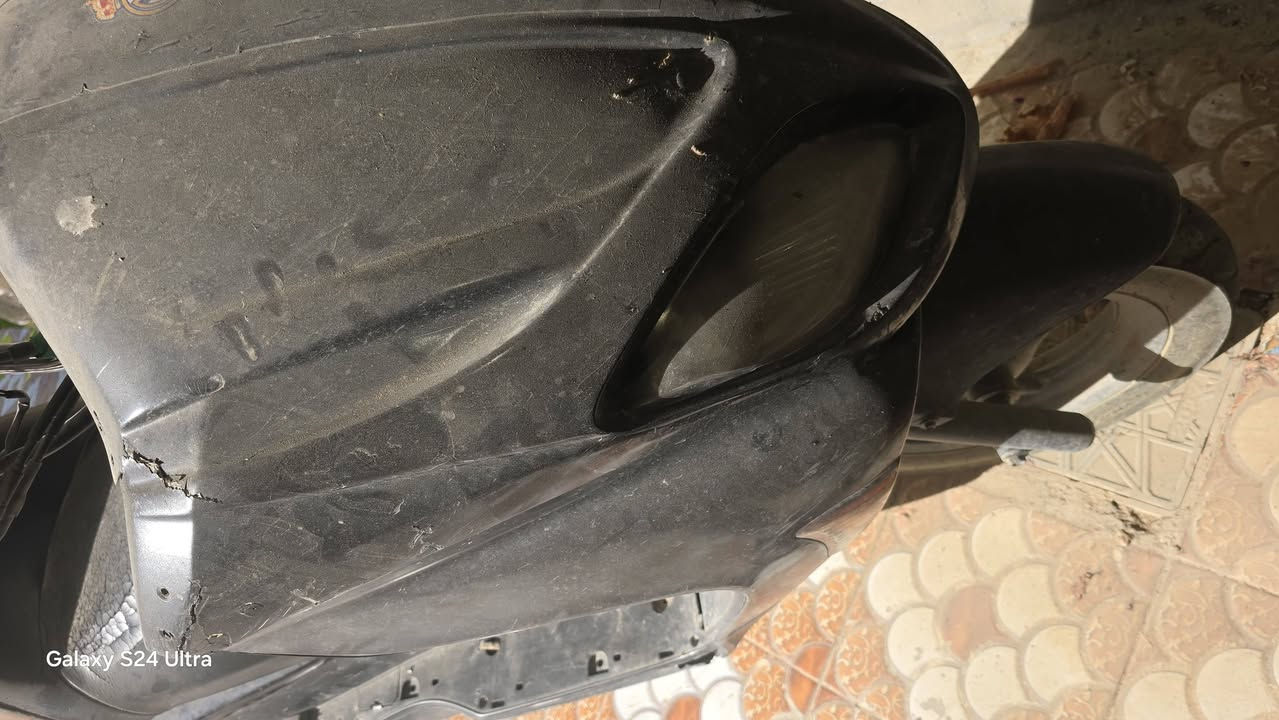 فورزة صفر8كهربائيات مكينه كلها شغاله ..دراجه عارضها كوم حديد ..كوم حديد بلعافيه لياخذها   مكانها بابل المسيب ...لاتصال ***********
