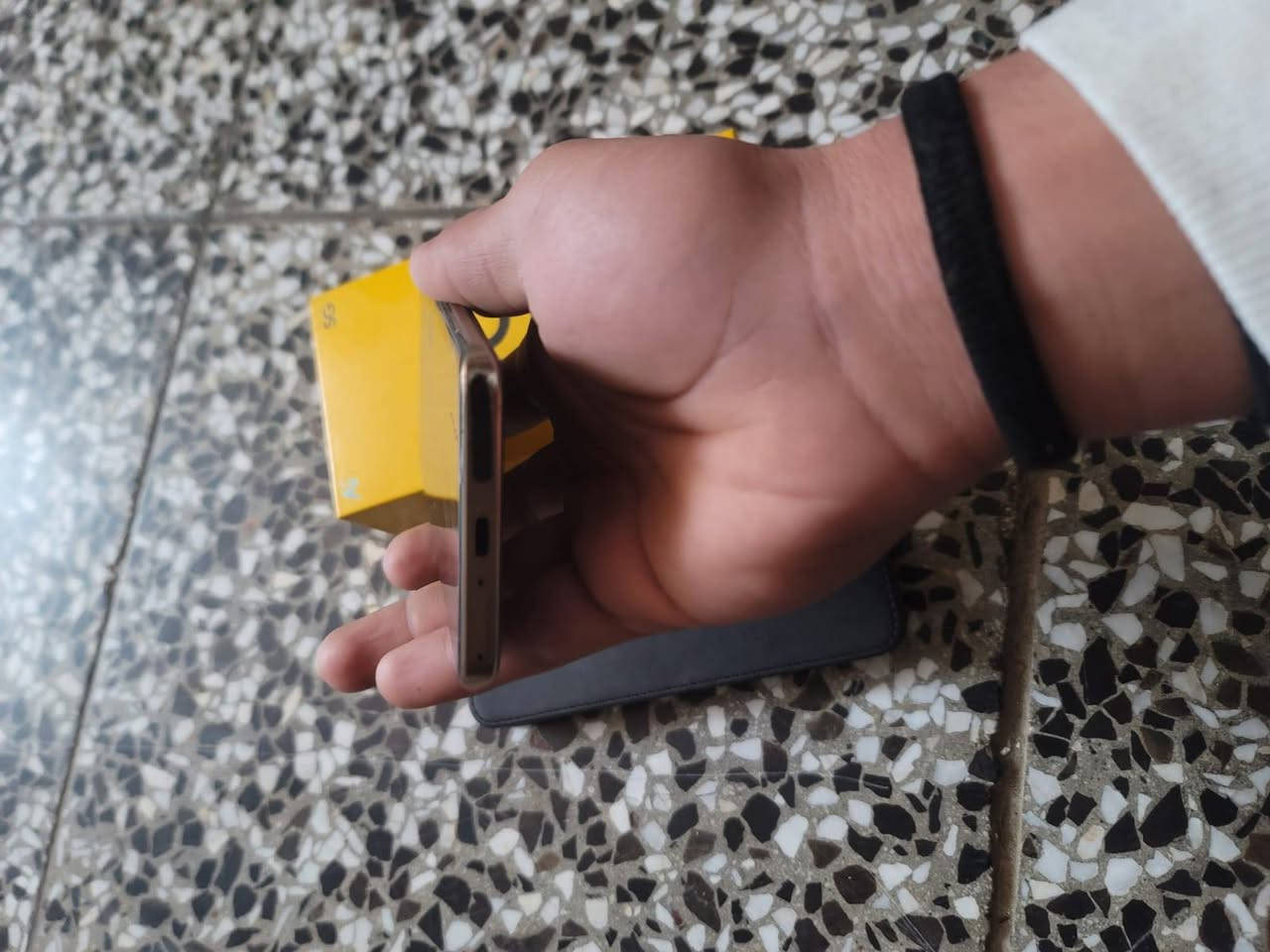 سلام عليكم ريلمي 13 برو فايف جي ذاكره 512 رام 16 مكفول كامل ملحقات مراوس بايفون فقط
***********واتس او خاص
