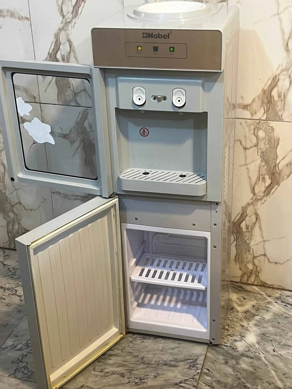 براد للبيع استخدام جدا قليل مكان بغداد حي القاهرة سعر ١١٠ بغداد, العراق


**إذا كنت صاحب هذا الإعلان وتريد حذفه لأي سبب، رجاءا أرسل رسالة إلى الدعم الفني**