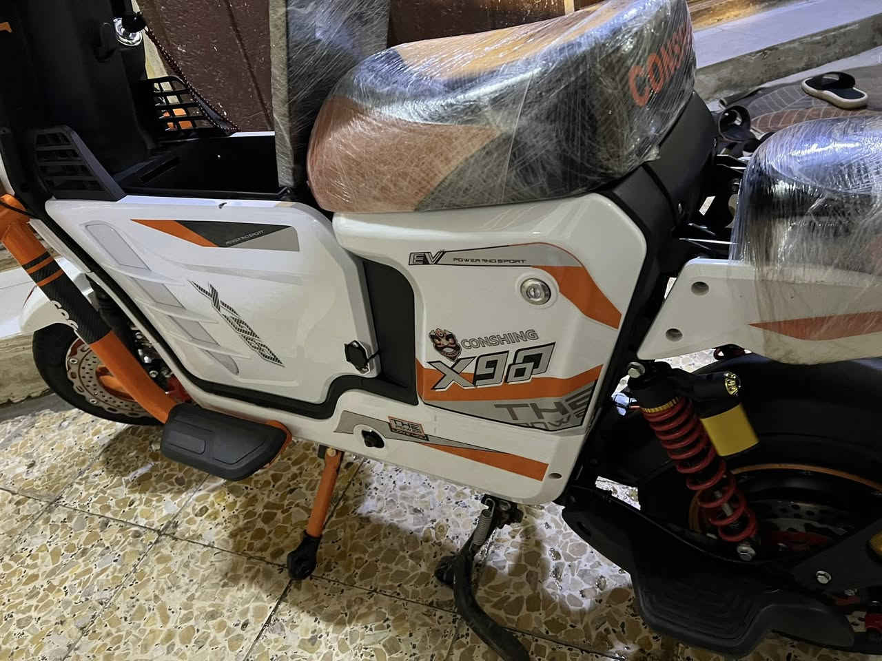 سلام عليكم دراجه شحن نوع X900 عنوان البصره  حي الحسين رقمي ***********
