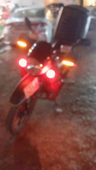 سلام عليكم 
دراجه بوكسر للبيع 
موديل 22
دراجه نضيفه ومجمبزه ومتعبك 
السعر2200وبيها مجال شي قليل 
رقم وسنويه كامله مكمله 
مكاني بغداد حي العامل 
شراي اتصل وتدلل
***********
ملاحضه الموشراي اعبرالمنشور
لتصيرخير
