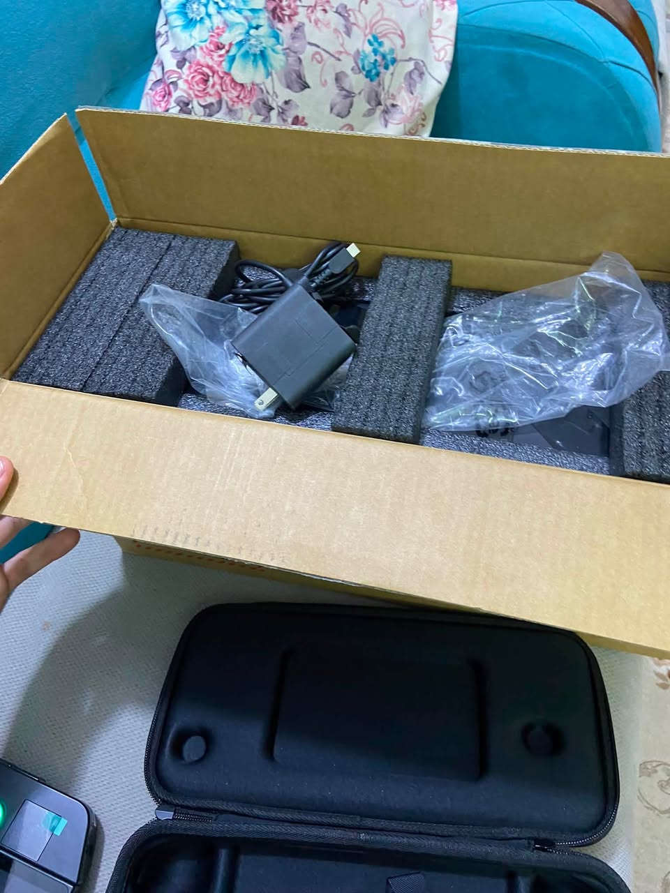 سلام عليكم جهاز لينوفو لجن جو ٢ ذاكره ٥١٢ جديد ما مستخدم فقط باكيت مفتوح حط سعرك نضافه ١٠٠٪؜
موبايلي ***********
