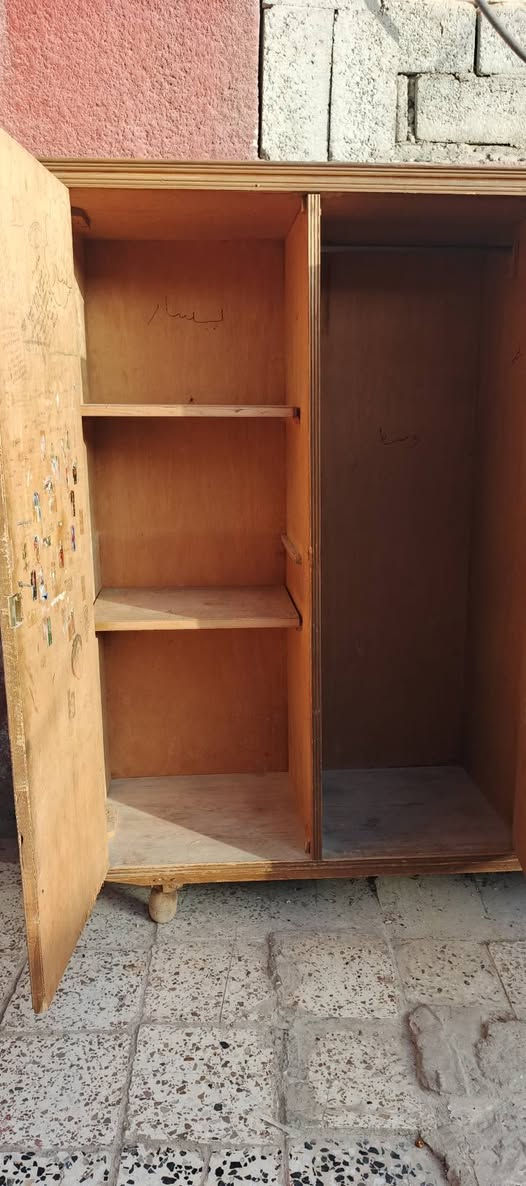 السلام عليكم
كنتور ثلاث بوب صاج ثقيل 
السعر 100 وبي مجال 
المكان بغداد المشتل 
***********
اتصال او واتساب
