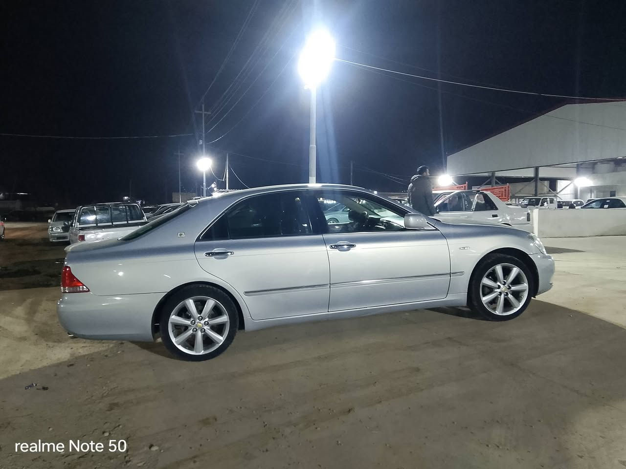 سەرە تا بە ناوی خودا  شاهانە ساغ ساغ نە موس نە بڕاوە گێڕو مە کیە گە ورە ڕە نگی بە حری ۳دوگمە سێ پە ردە سە لاجە دووقوشن کارە با لایت ناوچە ی کوێر تودو تۆڵو بێ مە سروف هیچ مە سروفێکی نیە بێ بۆیاخی عێراق ئە وروپاش بە شە رت ۷٨گە ڵاو مە جالێکی کە م لە سیدصادقم ***********واتس ئە پی لە سە رە ڕێزمبۆ ئە دمینی بە ڕێز
