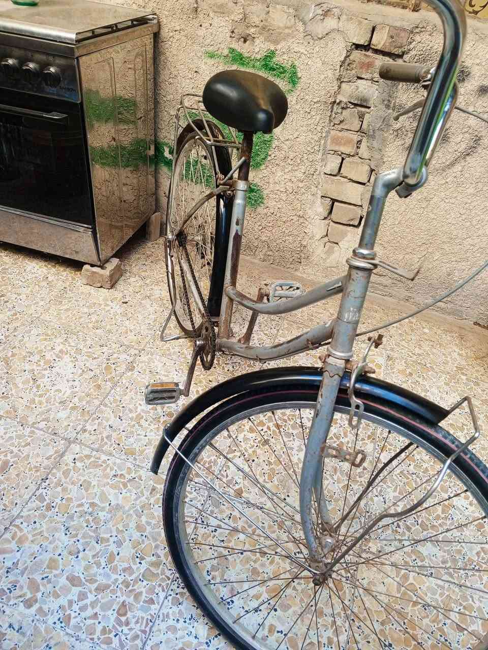 باسيكل للبيع جديد
السعر 60 و بي مجال قليل .المكان مدينة الصدر. رقم الهاتف***********
