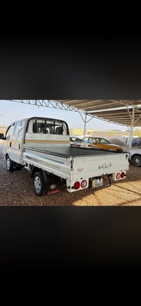 كيا ٢٧٠٠ دبل قماره  موديل ٢٠٢٣  رقم بغداد الجديد  عداد المسافه ٨٢ الف ...