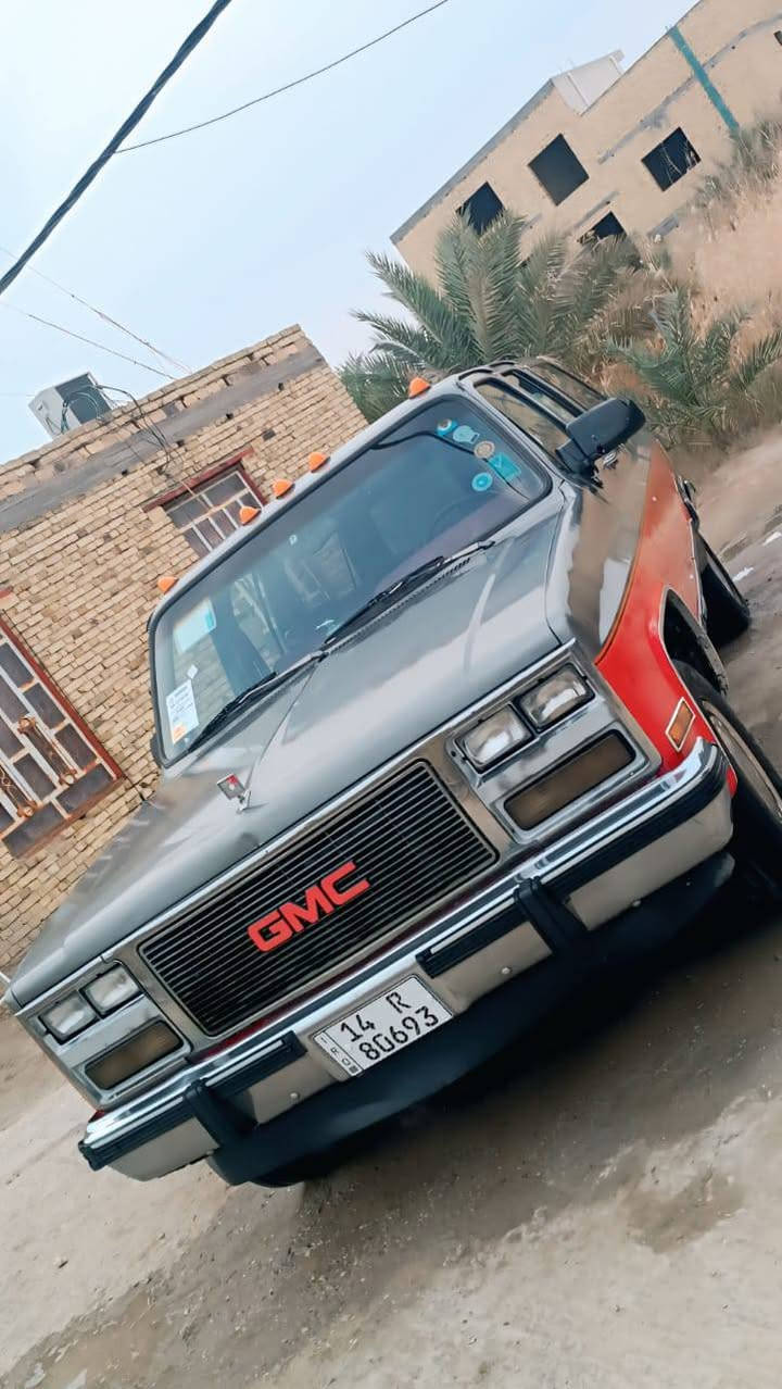 للبيع سعر ٥٥ نضيف كلش رقم دولي  بسمي محرك ٣٥٠ كير ٧٠٠ دواخل تخم تاير كله نضيف اتصال تفاصيل اكثر ***********
