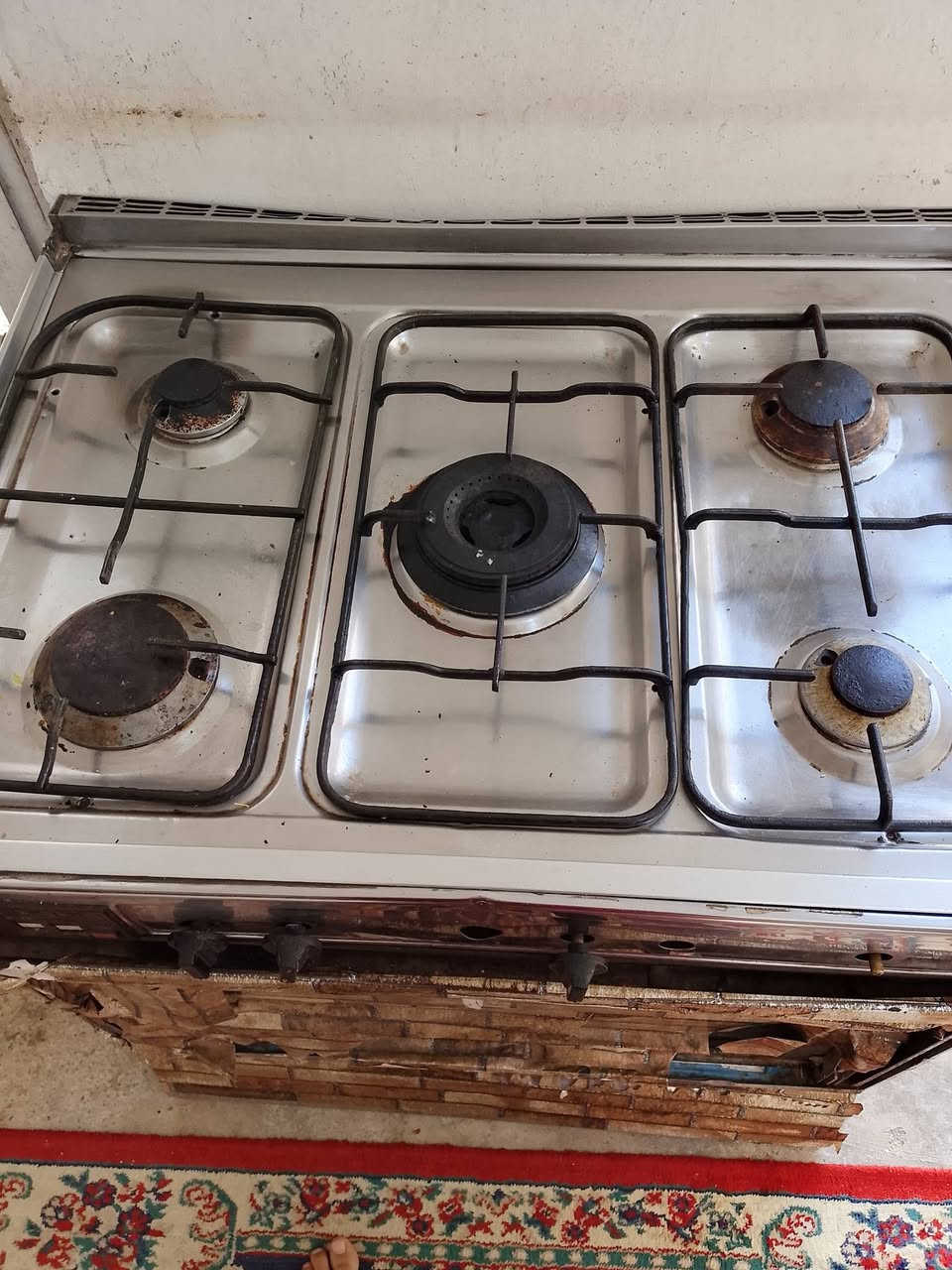 طباخ للبيع سعر 50 وبي مجال هذا رقمي
***********
