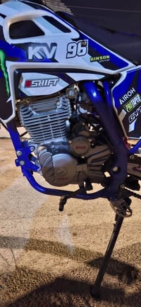 دراجه قفاز البيع محرك 300cc مديل 2025 الدراجه مكفوله كماله عمه جيب فيت...