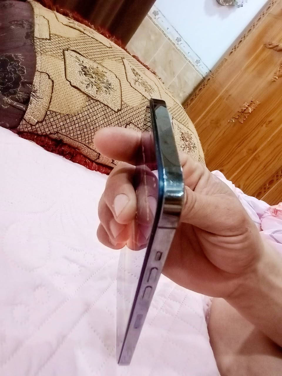 ايفون 12برو ماكس
امبدل شاشه اصليه وامبدل بطاريه نضافه فول
قفلو 250 ***********
