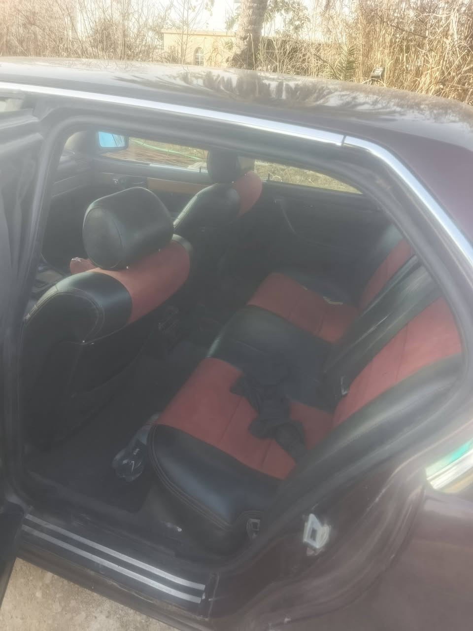 بي ام موديل 91 مكينه جديده رقم بغداد تحويل مباشر لون كرزي مصبغوه صبغ جماليه فقط كير ومحرك كفاله تدفئه وتبريد شغال ‏‪***********‬‏
