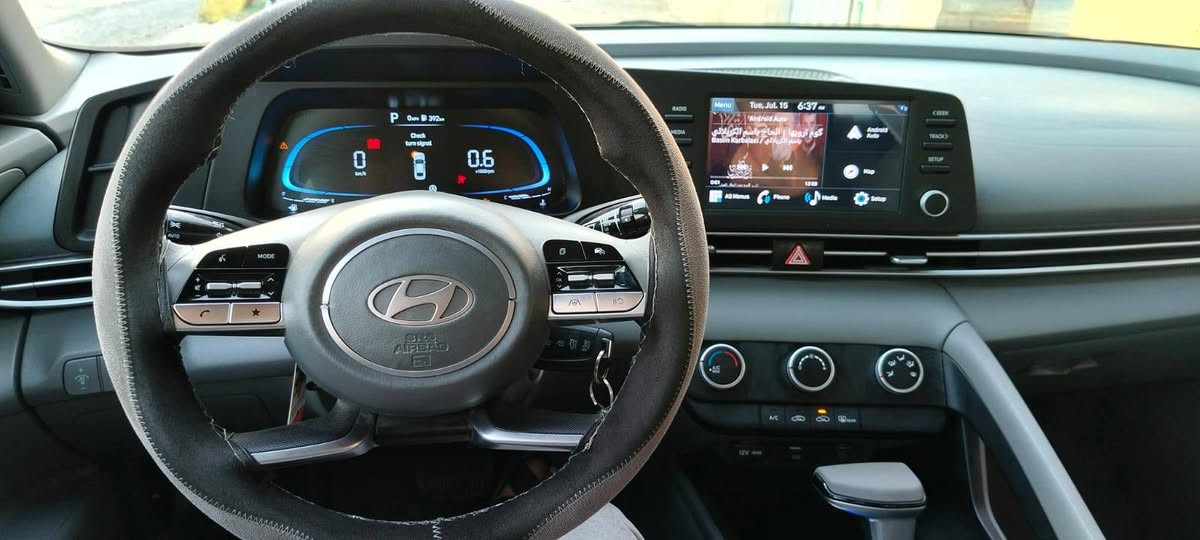 - للبيع النترا 2024 وارد أمريكي
* محرك 2000 دوش 
رقم الشاصي موجود بالصور كلب وشوف

 السيارة (معوقين عندي وكالة خاصة بالسيارة المعقوق نظرة ضعيف فقط)
للإستفسآر على الرقم ***********
