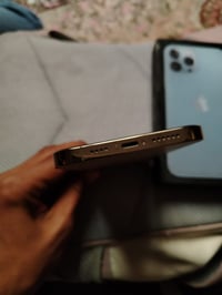 جهاز ايفون 13ابرو ماكس نضافه 100+مكفول كفاله من ضهر الا شاشه وستفسار ع...