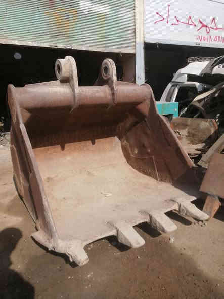 السلام عليكم كيلا حفاره حجم 140 للبيع للاستفسار الاتصال على الرقم ***********
