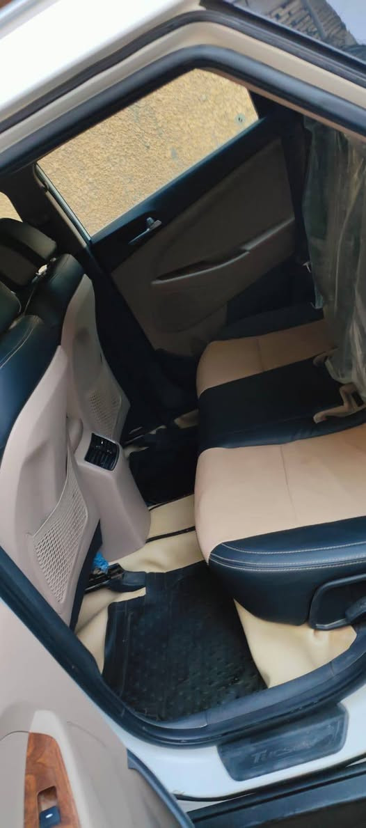 السلام عليكم
توسان خليجي 2018
 رقم بغداد الجديد 
هزه سنويه جديدة
يدات نيكل
شاشة كبيرة
كاميرا خلفية
مري شفط مع اشاير
لد نهاري
تحكم ستيرن
كشنات جلد
الارضيه مغلفة جلد
تطعيم الداخل صاجي
اثلاث وضعيات قيادة (سبورت,عادي,ECO)
تبريد قطعتين
جاملغ وبنيد ودعاميه صبغ
مكان السيارة بغداد المشتل
السعر١٥٥ وبيها مجال***********
ماشيه ١٣٨ الف
