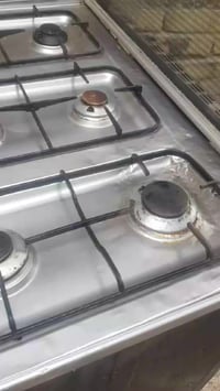 طباخ • نضيف • شغال