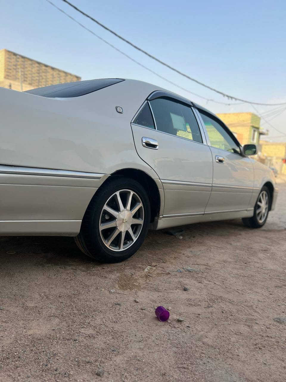 السلام عليكم 
ملكه ديفور الجبير
تلث دكم كرستال مدفوع كمرك 
باقي بس الرقم صاحبه بل نجف قرار 48 
ضربيته بل جاملغ الامام الجه اليمنه 
مكفوله من كصه ونقل جثه واصوليات شاصي 75
حداديه جديد نقصه تبريد 
السعر 95وبيه مجال 
اباقي التفاصيل 
***********
