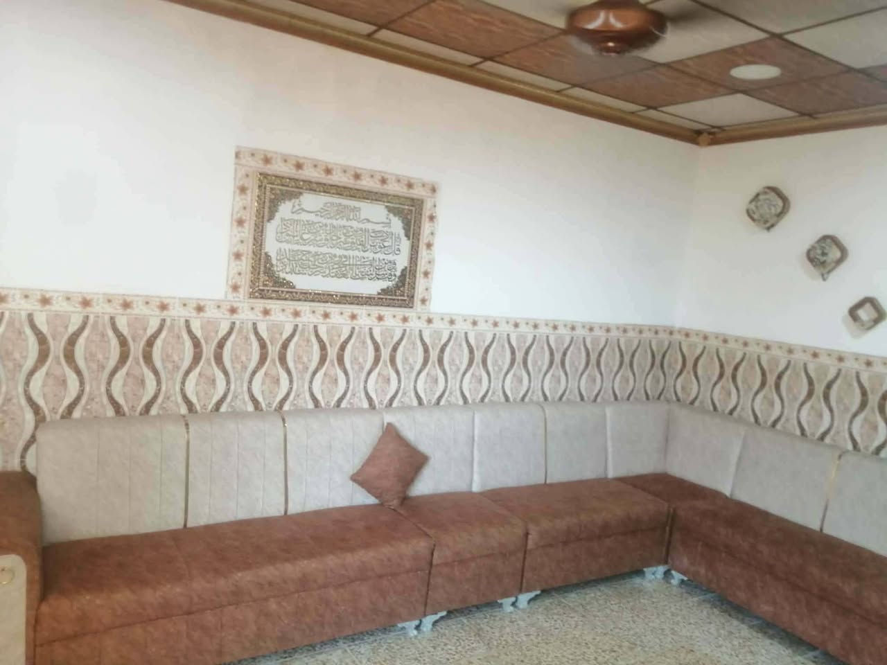 البيع عنوان حي الانتصار شارع 30 شرط نظيف جديد ‭***********

