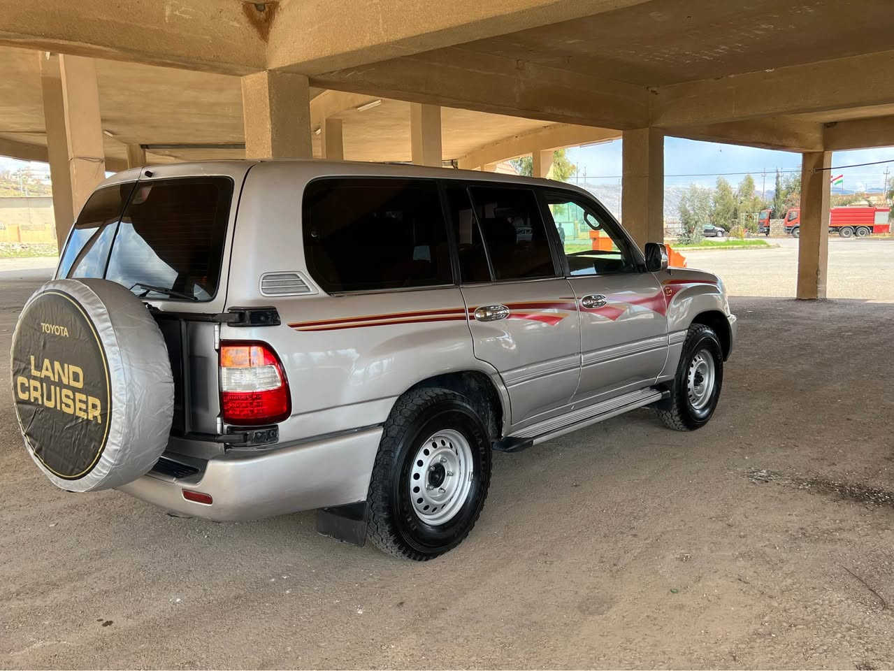 تويوتا لاندكروزموديل 2002سلفه ر3روبع ناو زه رد جام كاره با مه ركه زي سه لاجه عيزام بوياغ بي.ده عم بيشو بشتي هيجي نيه شانسي هيجي نيه ره قه م سه نه وي نوييه كير مه كينه اكسل هه موي به شه رت كويسينجاك, أربيل


**إذا كنت صاحب هذا الإعلان وتريد حذفه لأي سبب، رجاءا أرسل رسالة إلى الدعم الفني**