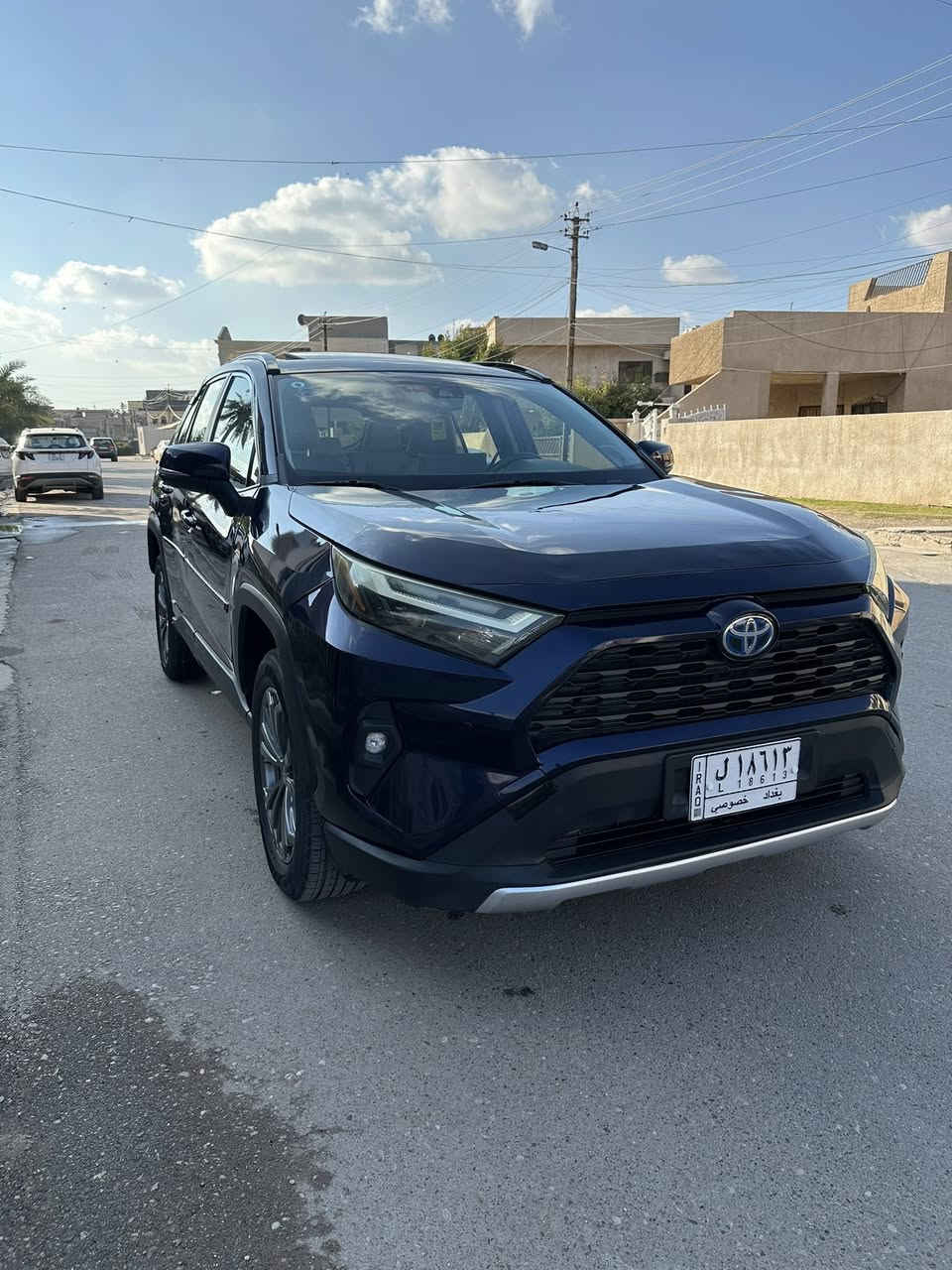 السلام عليكم
للبيع تويوتا راف فور 2022 هايبرد
السيارة فول مواصفات XLE
المواصفات
سلايد
بصمة
رادار امامي
تحديد مسار
رادار جانبي
هيترات بالكشن
هيتر بالدركة
داخل رصاصي جلد
 لد امامي 
كشن كهرباء
صندوق كهرباء
السيارة حادثهة موضح بالصور 
للاستفسار ***********
مكاني بغداد حي الجامعة
