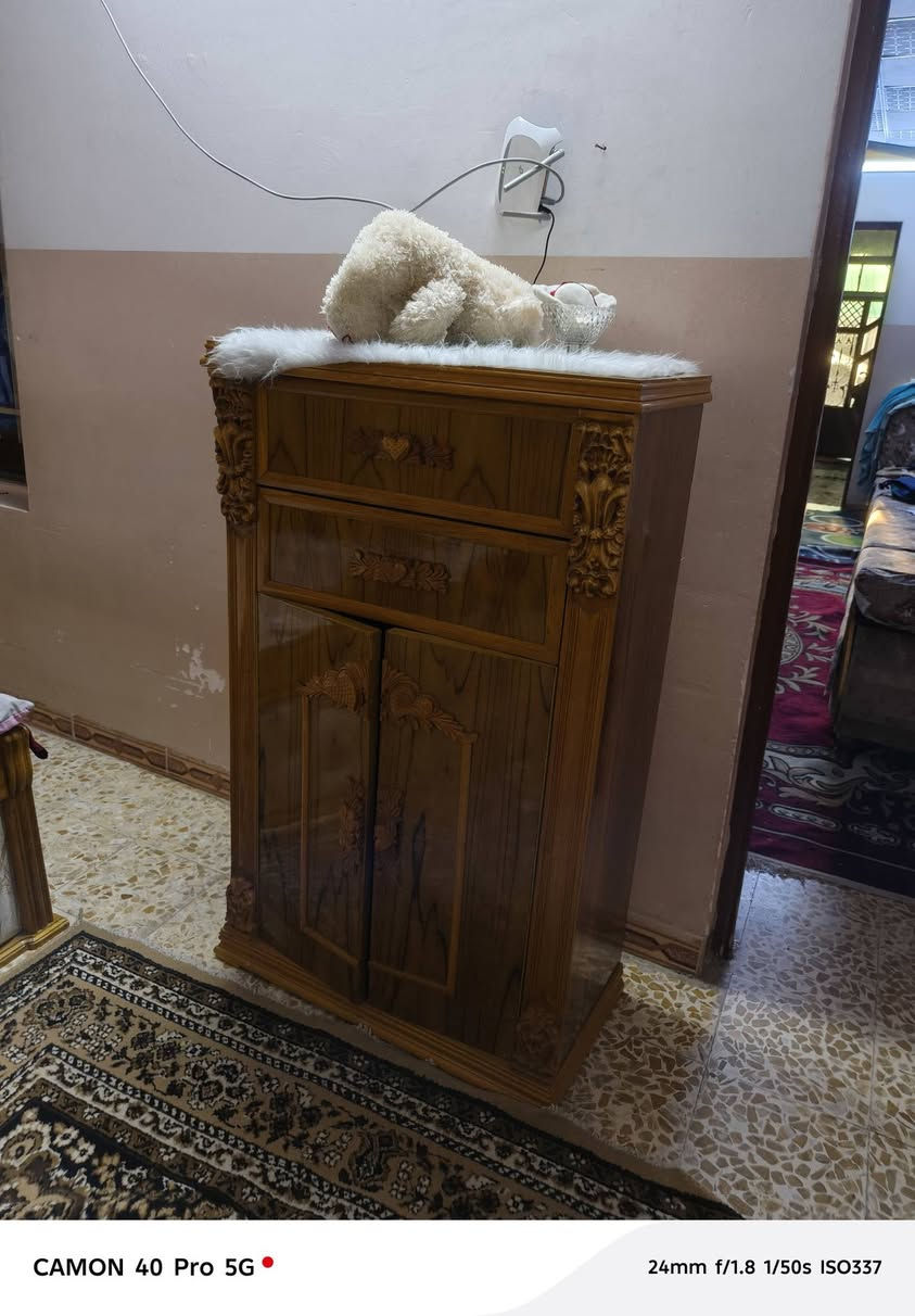 السلام عليكم غرفه نوم نوعيه زان مصري خشب فصال جديده مستخدمه فقط شهرين
سعر مليون و500وبيهامجال قليل
***********
