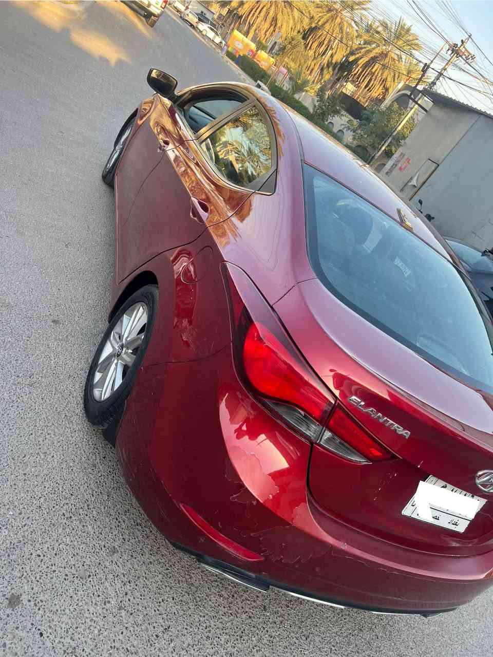 السلام عليكم
النترا موديل 2015 رقم بغداد للبيع 
اللون الاحمر مميز 
الصبغ جاملغ امامي اثنين والبنيد محرك 2000 دوش 
السعر 111 وبيها مجال بسيط 
مواصفات:
⭐️تحمكات ستيرن 
⭐️فتحه 
⭐️كروس سرعه 
⭐️انظمه قياده عادي والاقتصادي 
⭐️حاكيه 
ماشيه 115 الف تحويل مباشر ثاني يوم 
للاستفسار ***********
مكان السياره بغداد السيدية
