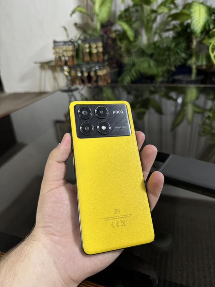 بوكو x6 pro poco 
ذاكرة 512gb
وياه الكفر الاصلي وگفر ثاني هم 
وشاحنه أنكر اصليه 
الجهاز نظيف استعمال قليل 
السعر 320 وبي مجال قليل 
مكاني بغداد الكاظمية 
***********
