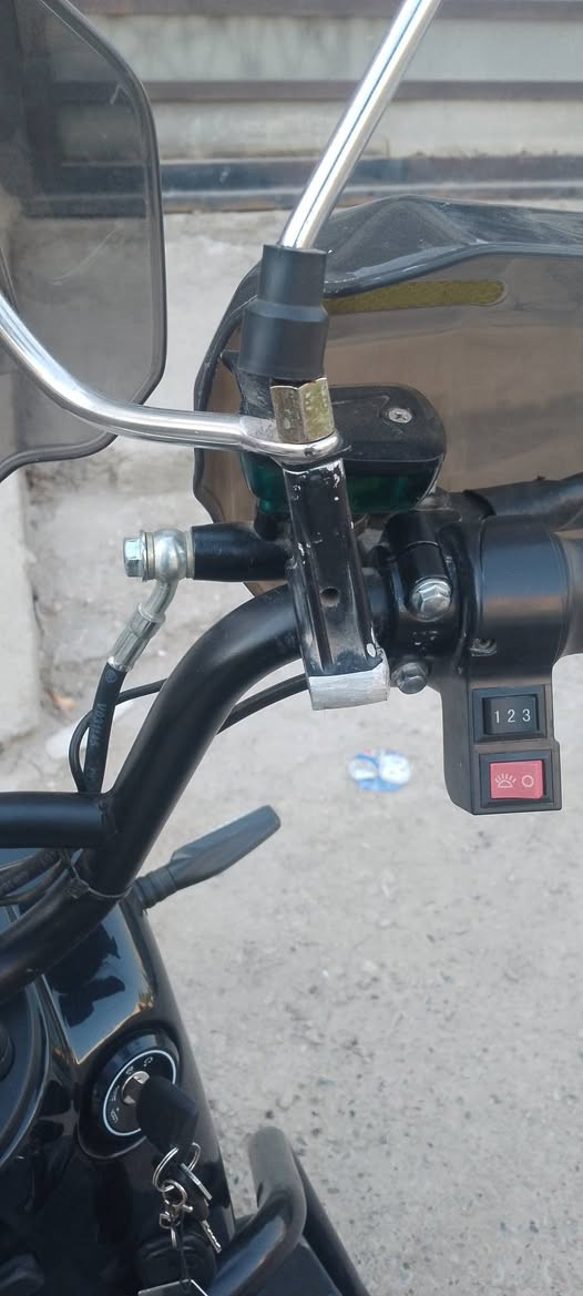 دراجه شحن نوع كوريا ام ار البيع مستعجل
سلام عليكم شباب دراجه شحن نوع كوريا ام ار حجم 19ملف 2000 عقل رياضي بريكات هايدروليك  شاشه تعرضلك العطل نضام بارك نضام Abis مانع انزلاق  بيه قاطع دوره وبعد بيه مواصفات  سرعه 70بتبيق ويز السعر790وبيه مجال


**إذا كنت صاحب هذا الإعلان وتريد حذفه لأي سبب، رجاءا أرسل رسالة إلى الدعم الفني**